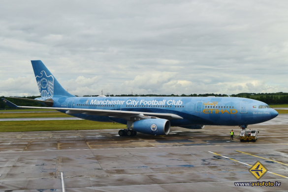 Airbus A330-243